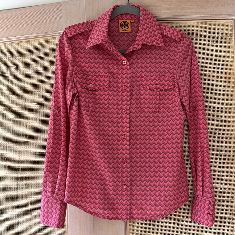 Tory Burch Stretch Silk shirt size 2 Pink